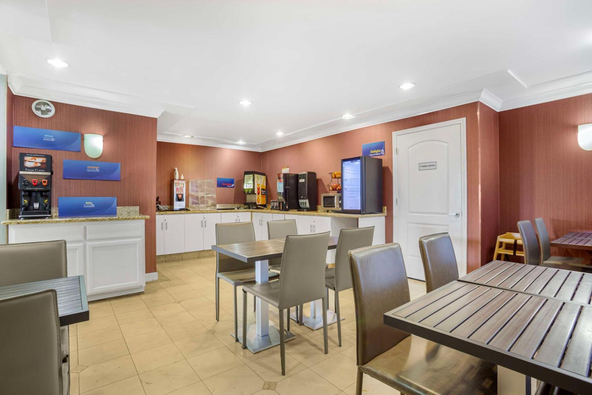 Western Inn 3*