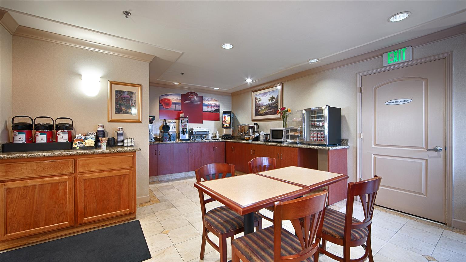 Western 3* Santa Cruz