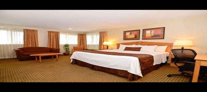 Western 3* Santa Cruz