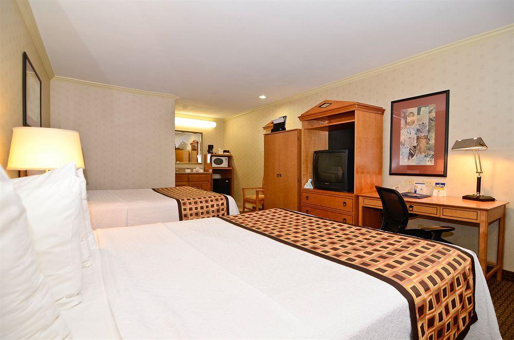 Inn Western