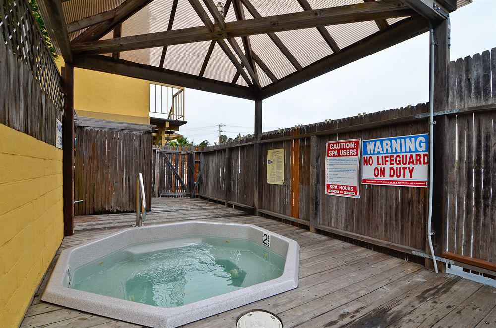 Western 3* Santa Cruz